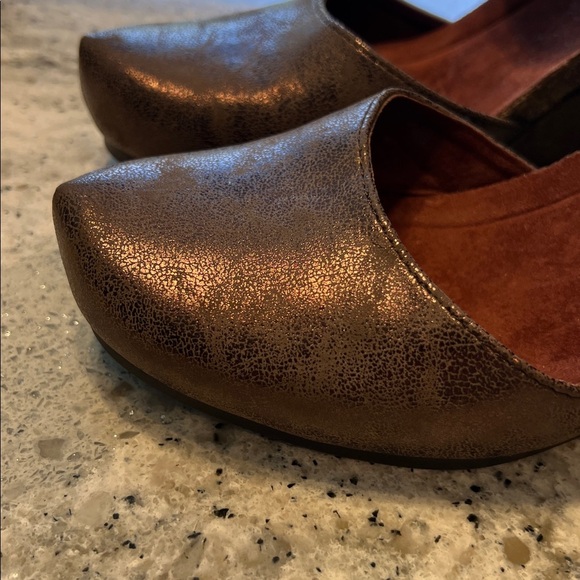 NWOB Pierre Dumas Dark Brown Wedge Shoes - Picture 9 of 9